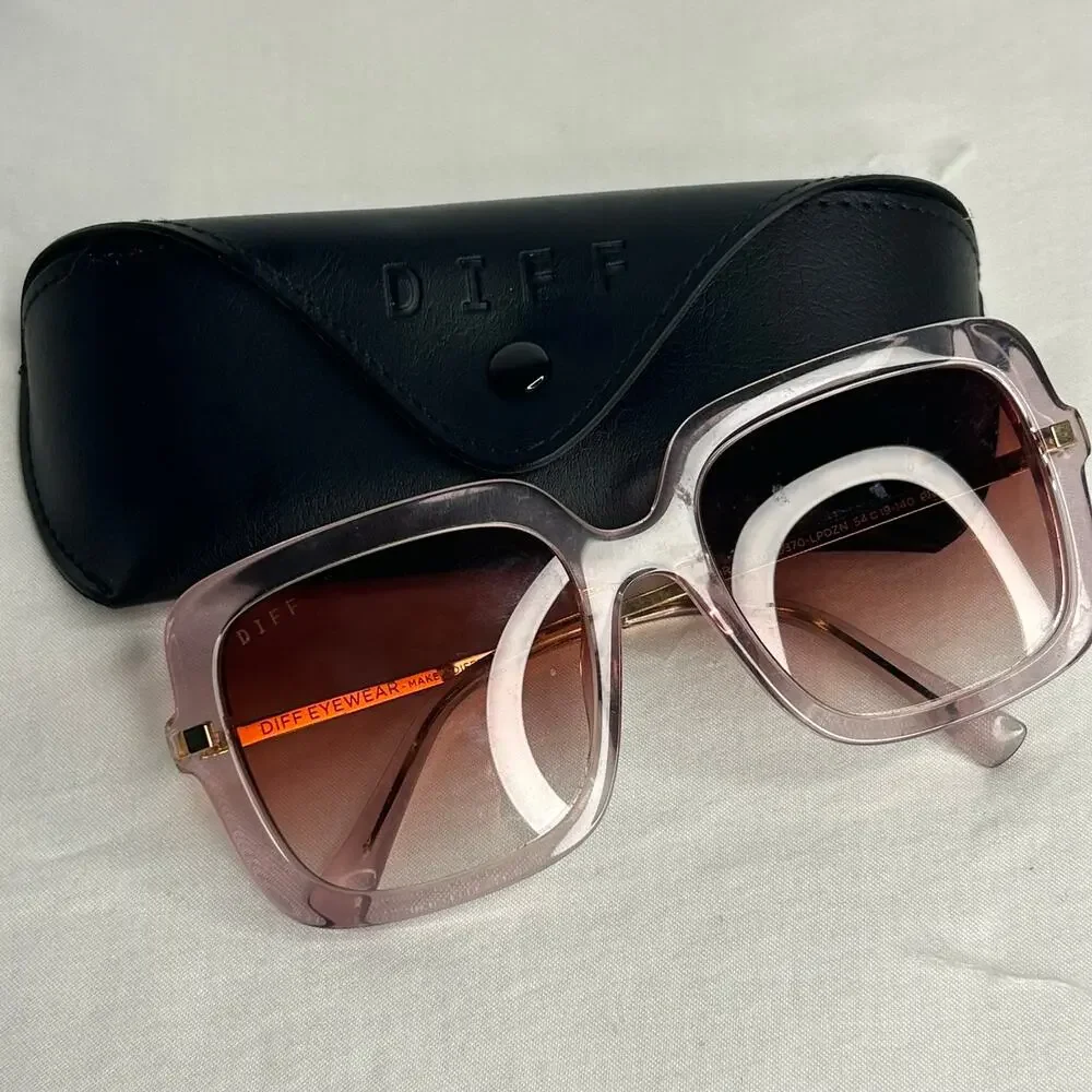 DIFF Sandra Oversized Square Sunglasses Pink Gold Gradient Lenses w/ Case